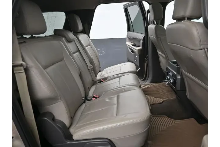 $29402 : Ford Expedition MAX 2020 4x4 image 10