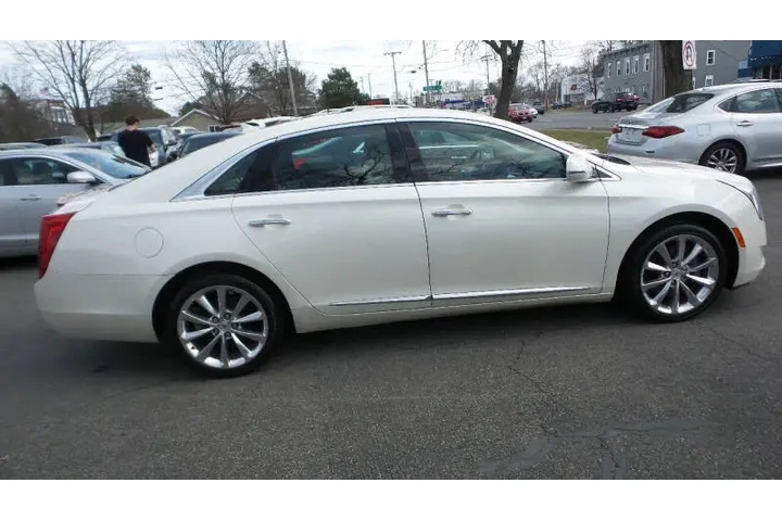 $12900 : 2013 XTS Premium Collection image 4
