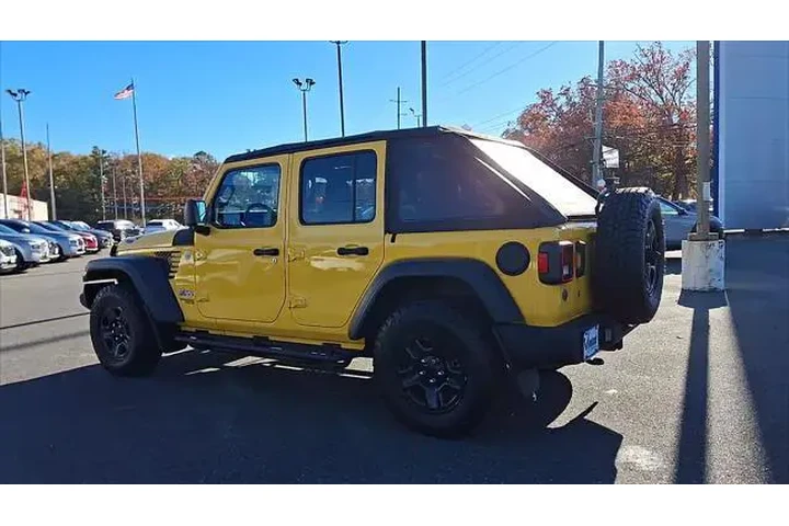 $24996 : Jeep Wrangler Unlimited 2020 image 8