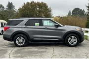 $28219 : Ford Explorer 2023 AWD XLT 4 thumbnail