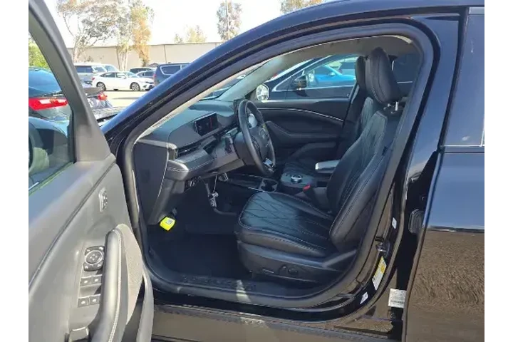 $32950 : Ford Mustang Mach-E 2023 AWD image 7