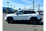 $15695 : Jeep Cherokee 2019 4x4 Latit thumbnail