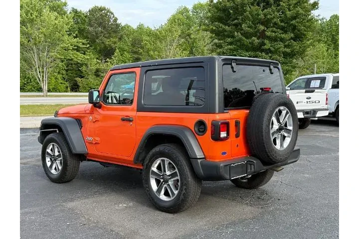$20000 : Jeep Wrangler 2020 4x4 Willy image 6