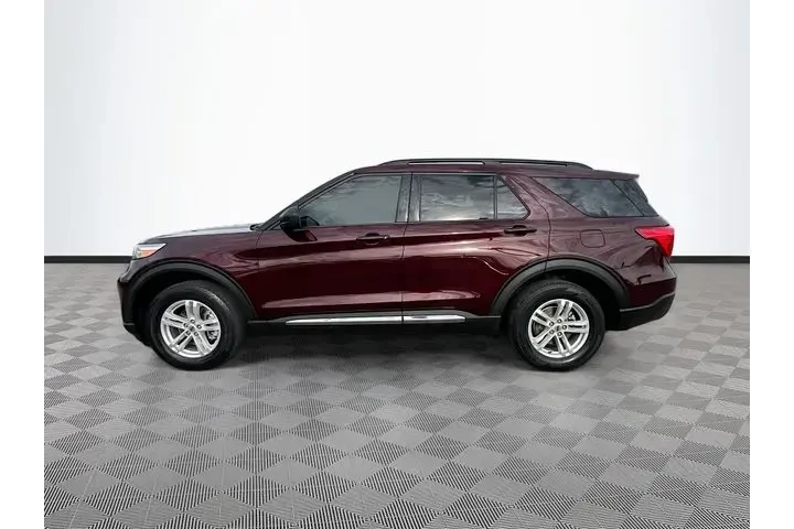 $27900 : Ford Explorer 2022 AWD XLT 4 image 3