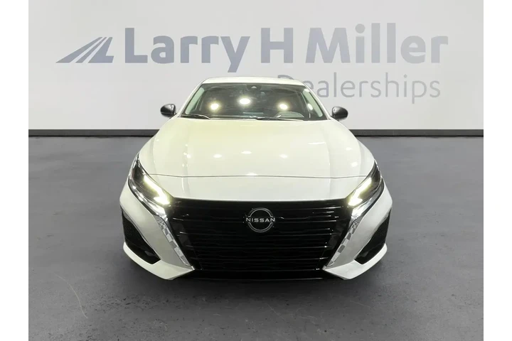 Nissan Altima 2025 2.5 S 4dr image 8