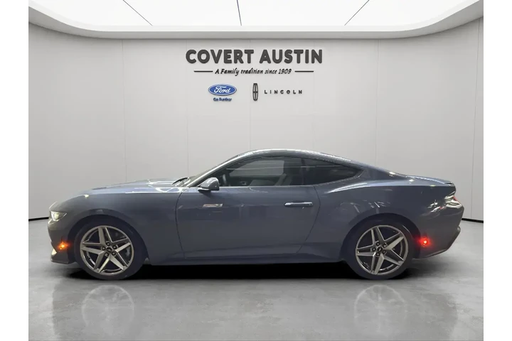 $29881 : Ford Mustang 2024 EcoBoost 2 image 2