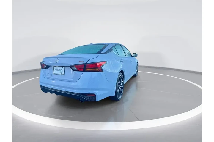 $21874 : Nissan Altima 2024 2.5 SR 4d image 8