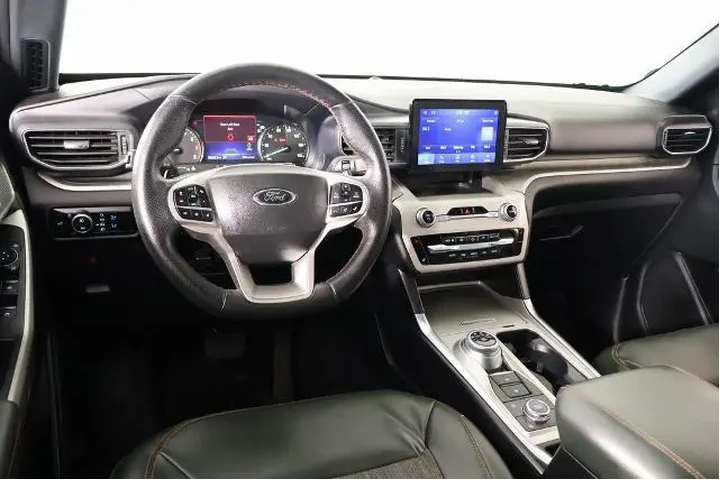 $34325 : Ford Explorer 2023 AWD Timbe image 2