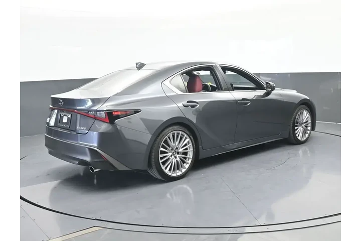 $39851 : Lexus IS 300 2025 4dr Sedan image 6