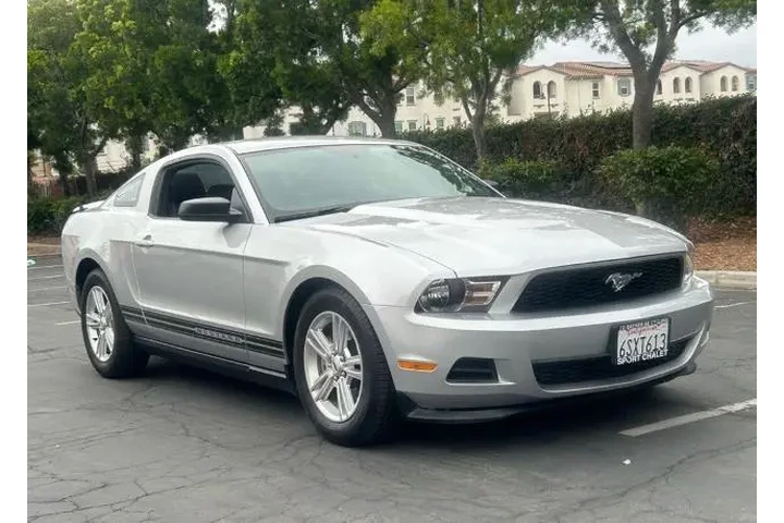 $15989 : Ford Mustang 2012 V6 2dr Fas image 2