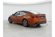 $14998 : Nissan Altima 2019 2.5 SR 4d thumbnail