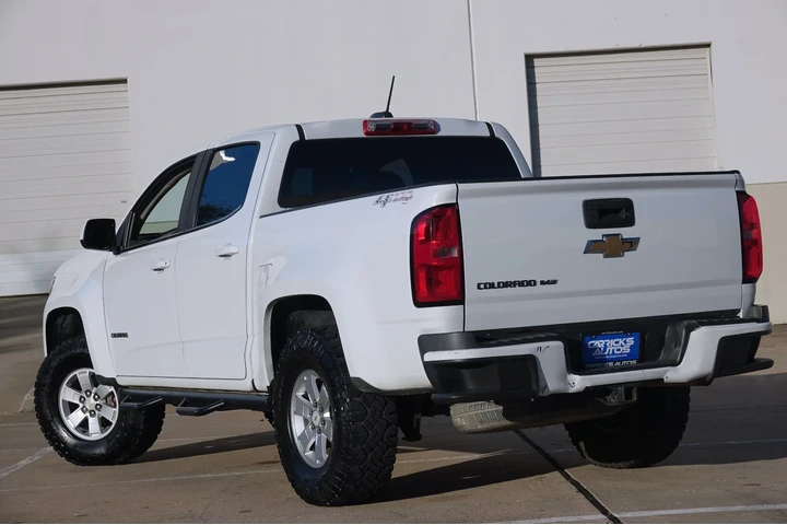 $12990 : 2018 Colorado WT image 4