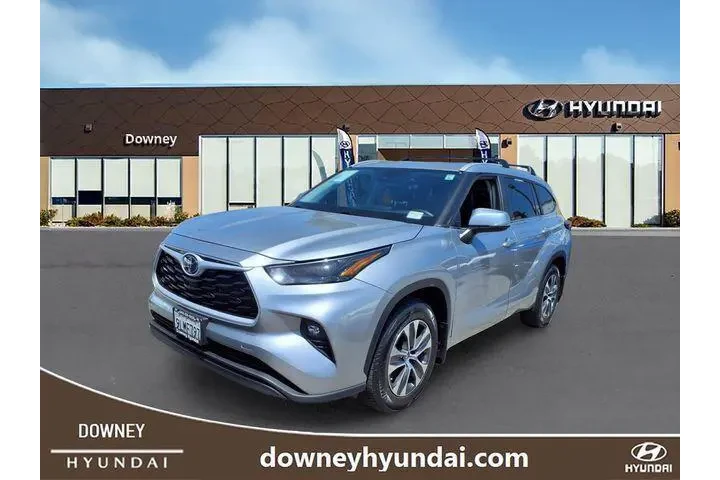 $35436 : Toyota Highlander 2024 XLE 4 image 8