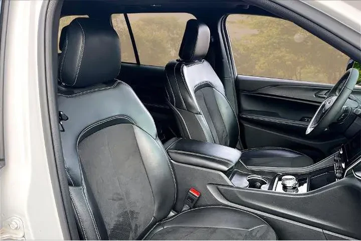 $33686 : Jeep Grand Cherokee 2024 4x4 image 7