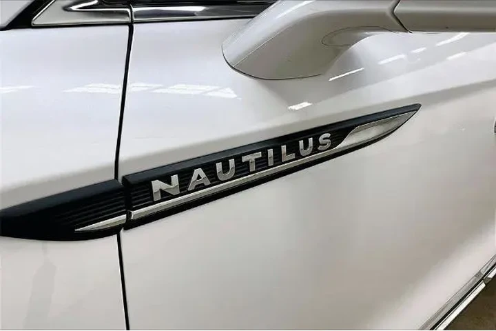 $22500 : Lincoln Nautilus 2019 AWD Re image 8