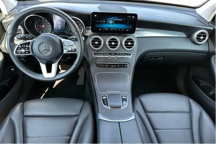 $24000 : Mercedes-Benz GLC 2022 GLC 3 image 3