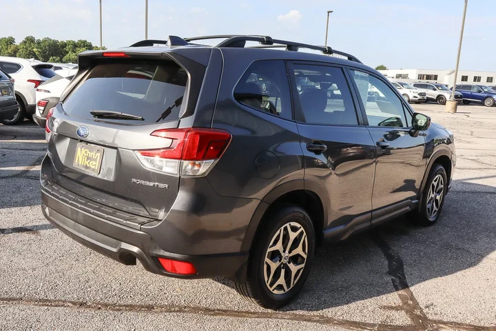 $19449 : 2021 Forester Premium image 4