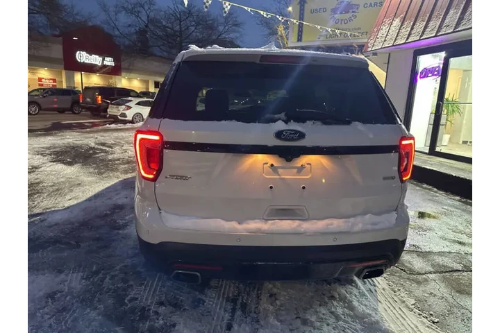 $16995 : 2017 Explorer Sport image 5