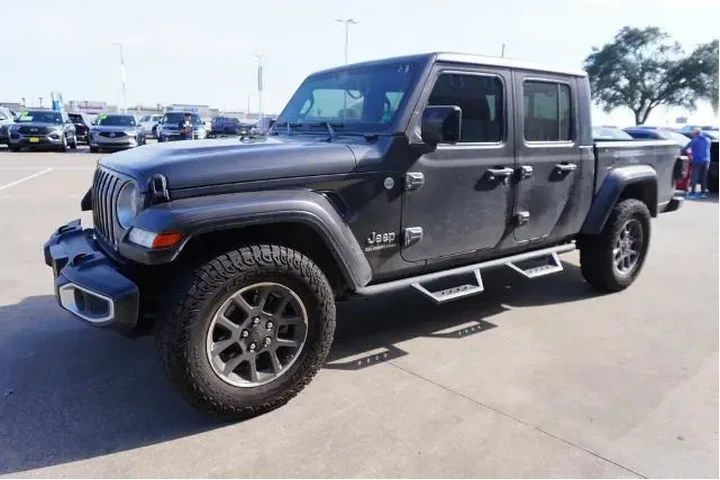 $29888 : Jeep Gladiator 2022 4x4 Over image 3