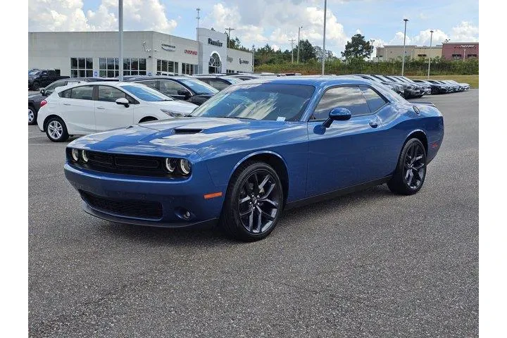 $25999 : Dodge Challenger 2023 SXT 2d image 1