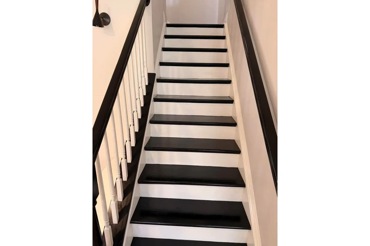 HOUSE CLEANING PROFESSIONAL image 2