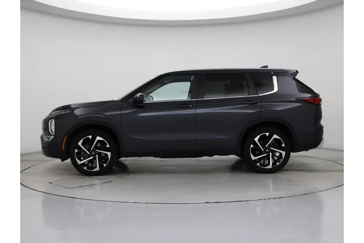 $24998 : Mitsubishi Outlander 2024 SE image 3