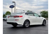 $13577 : Kia Optima 2020 S 4dr Sedan thumbnail