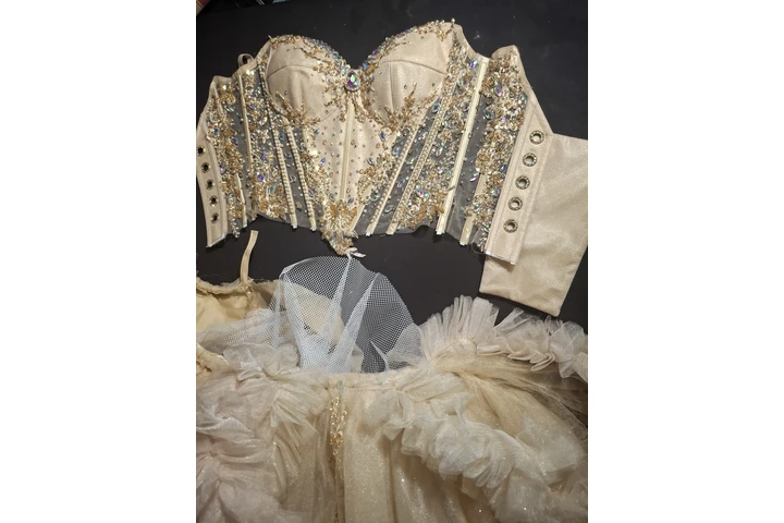 ALTERACIONES & COSTURA image 8