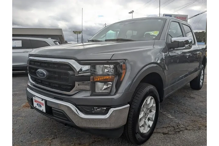 $39991 : Ford F-150 2023 4x4 XLT 4dr image 2