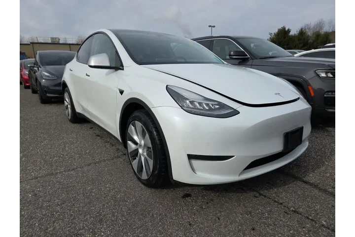 $20993 : Tesla Model Y 2020 AWD Long image 3