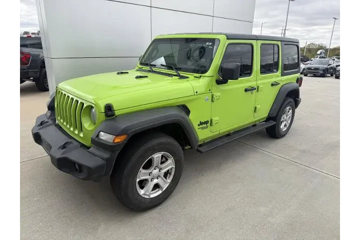 $27380 : Jeep Wrangler Unlimited 2021 image 1