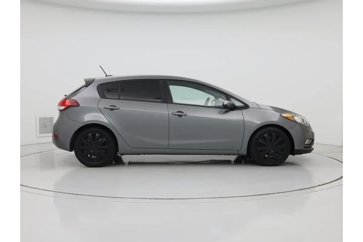 $10998 : Kia Forte5 2016 LX 4dr Hatch image 7
