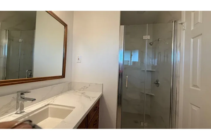 $1700 : Garden Grove - Ready Casa image 5