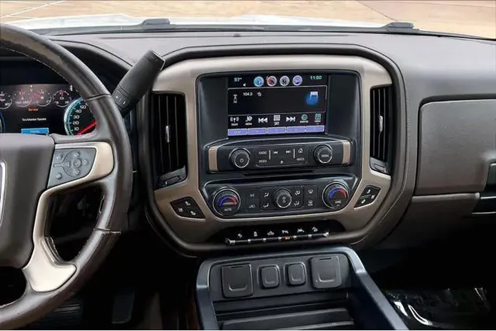 $26299 : GMC Sierra 1500 2018 4x4 Den image 6