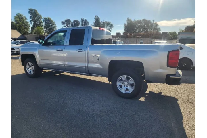 $22999 : 2017 Silverado 1500 LT image 6