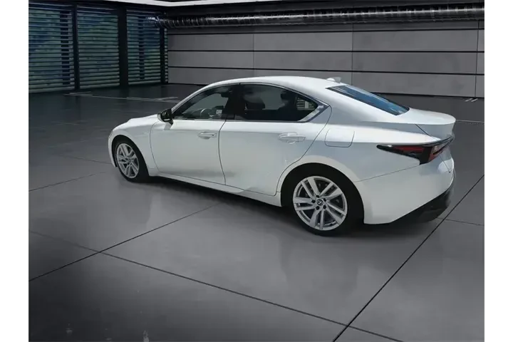 $39488 : Lexus IS 300 2024 4dr Sedan image 6