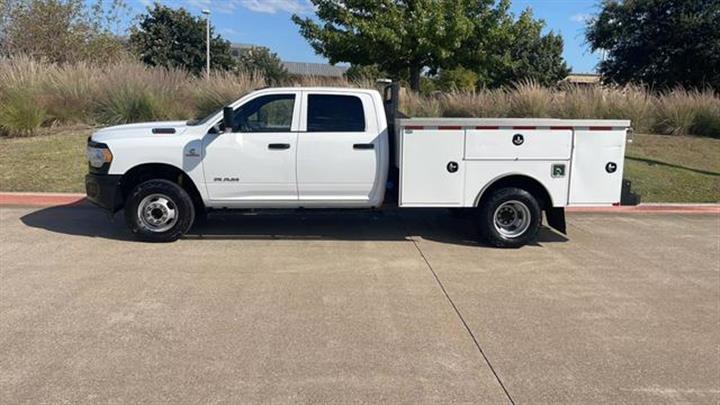 $43450 : 2021 RAM 3500 CREW CAB & CHAS image 3