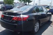 $12500 : 2014 Accord Touring thumbnail