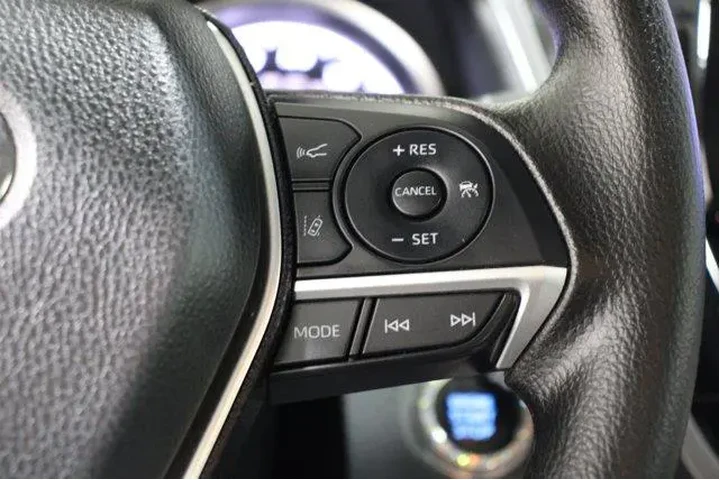 $28983 : Toyota Camry 2024 LE 4dr Sed image 10