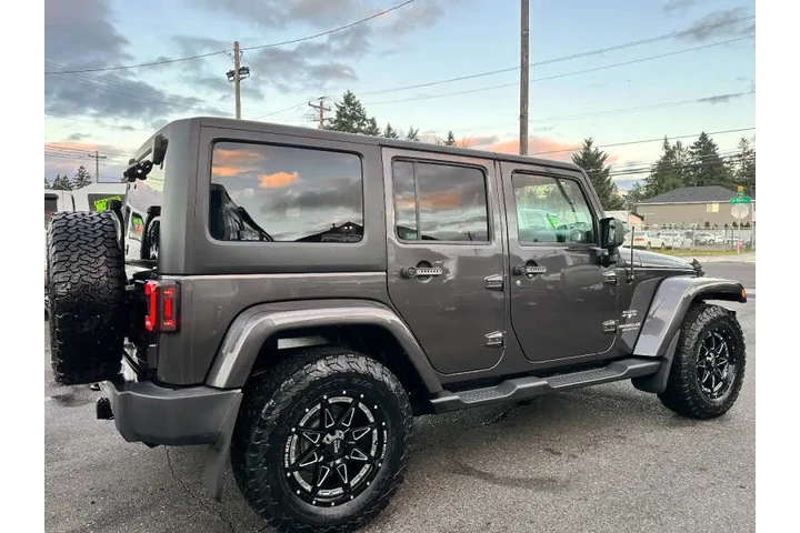 $22900 : 2016 Wrangler Unlimited Sahara image 6