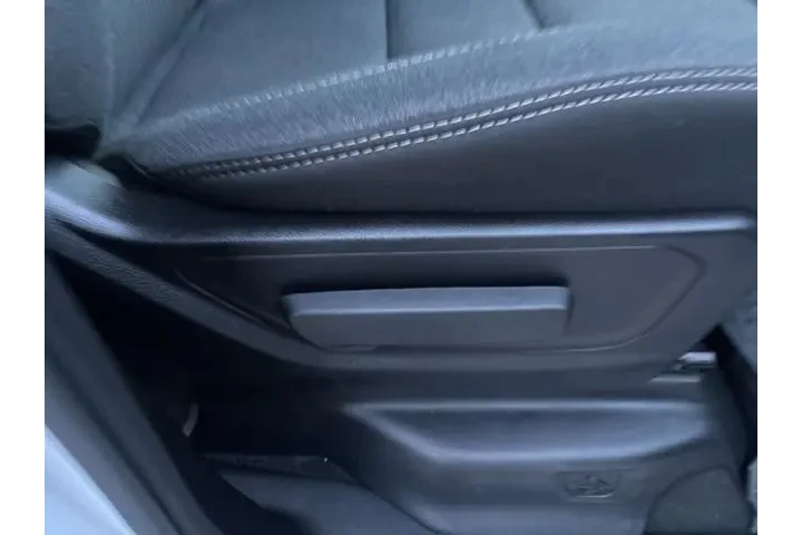 $25000 : Ram 1500 2019 4x4 Big Horn 4 image 9