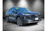 $34084 : Ford Escape Plug-In Hybrid 2 thumbnail