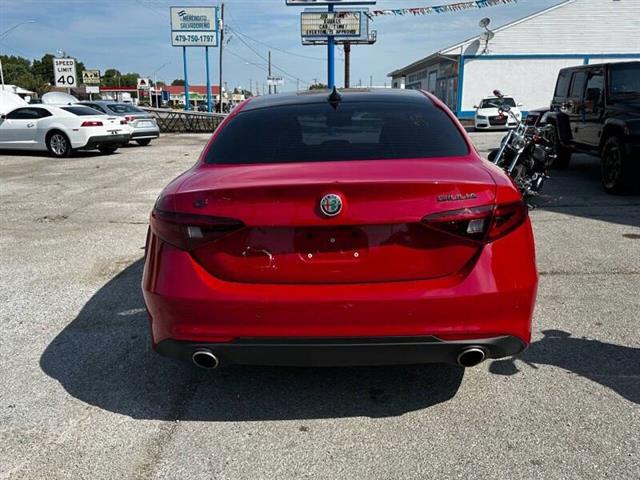 $15900 : 2021 Alfa Romeo Giulia Sprint image 6