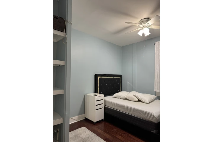 $900 : Se renta un cuarto image 3