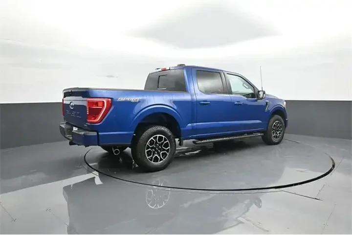 $39911 : Ford F-150 2023 4x4 XLT 4dr image 8
