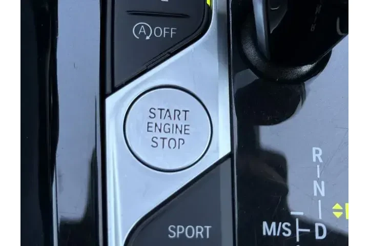 $30082 : BMW X3 2024 sDrive30i 4dr Sp image 10