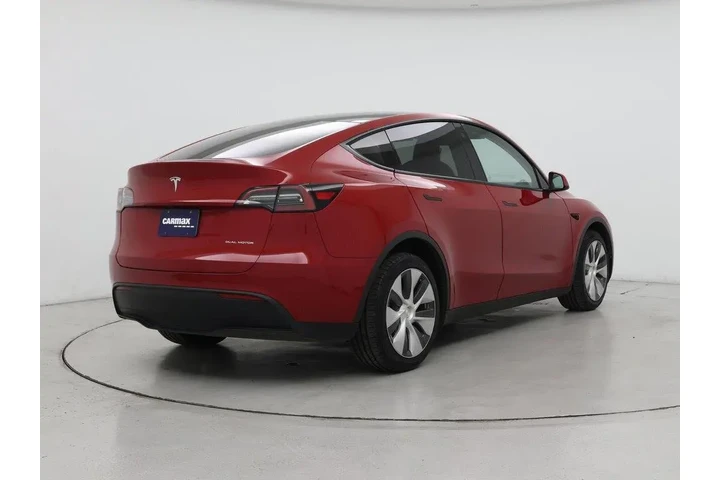 $27998 : Tesla Model Y 2022 AWD Long image 8