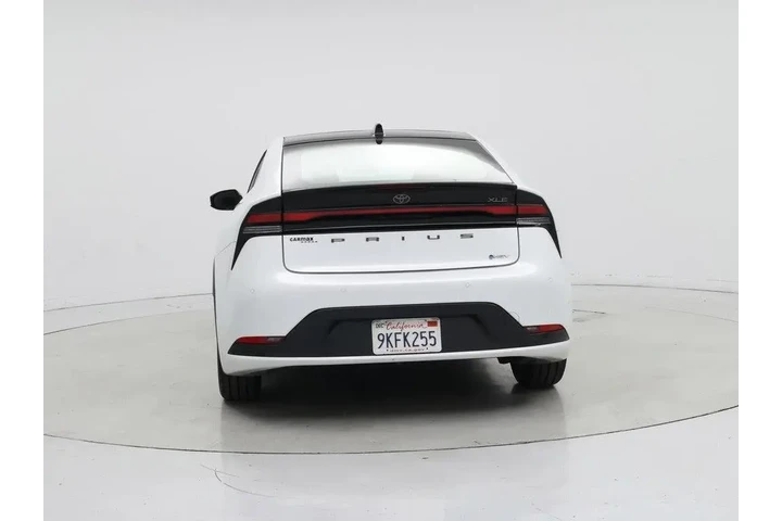 $30998 : Toyota Prius 2024 XLE 4dr Ha image 6