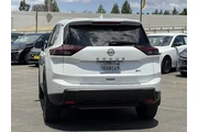 $23700 : Nissan Rogue 2024 SV 4dr Cro thumbnail