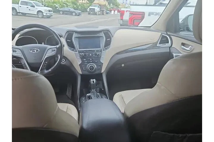 $14000 : Hyundai SANTA FE Sport 2017 image 9